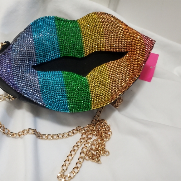 COPY - Betsey Johnson Lips Crossbody - Picture 6 of 8